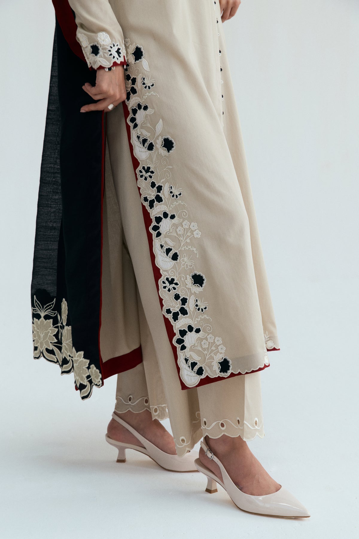 Fawn Embroidered Pakistani Lawn Suit – Stylish Women’s Dress Collection
