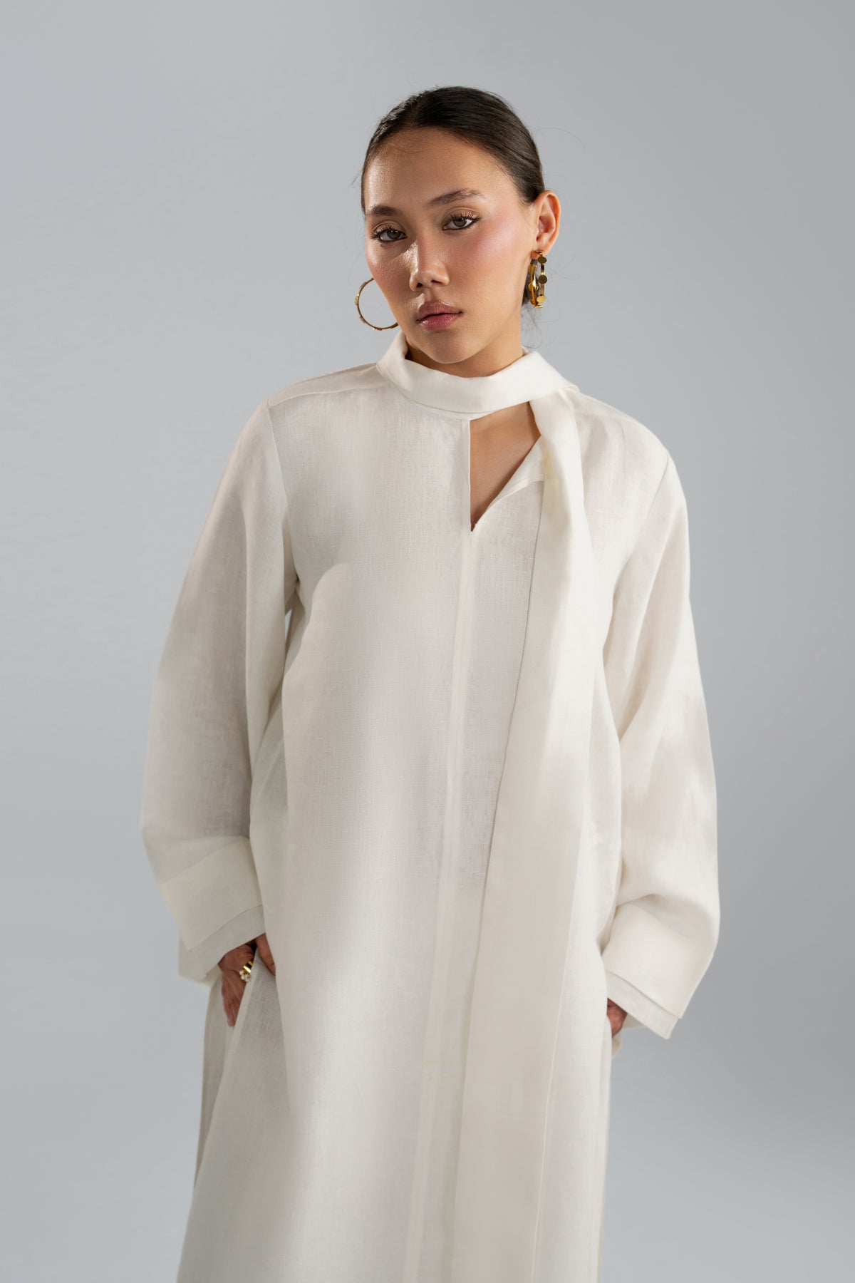 Mist Set tunic hand-in-pocket styling, centre seam detail
