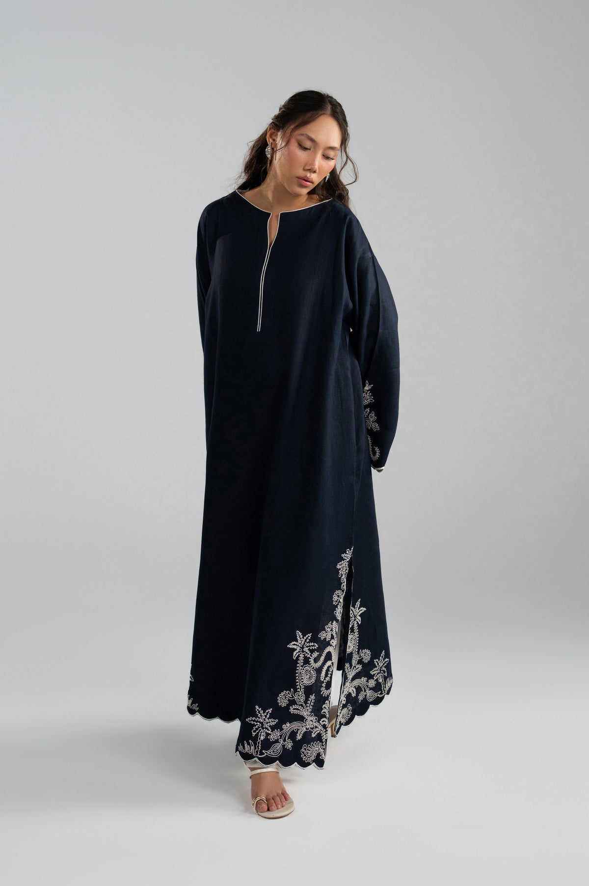 Selene Set kaftan front view, dori embroidered hem detail